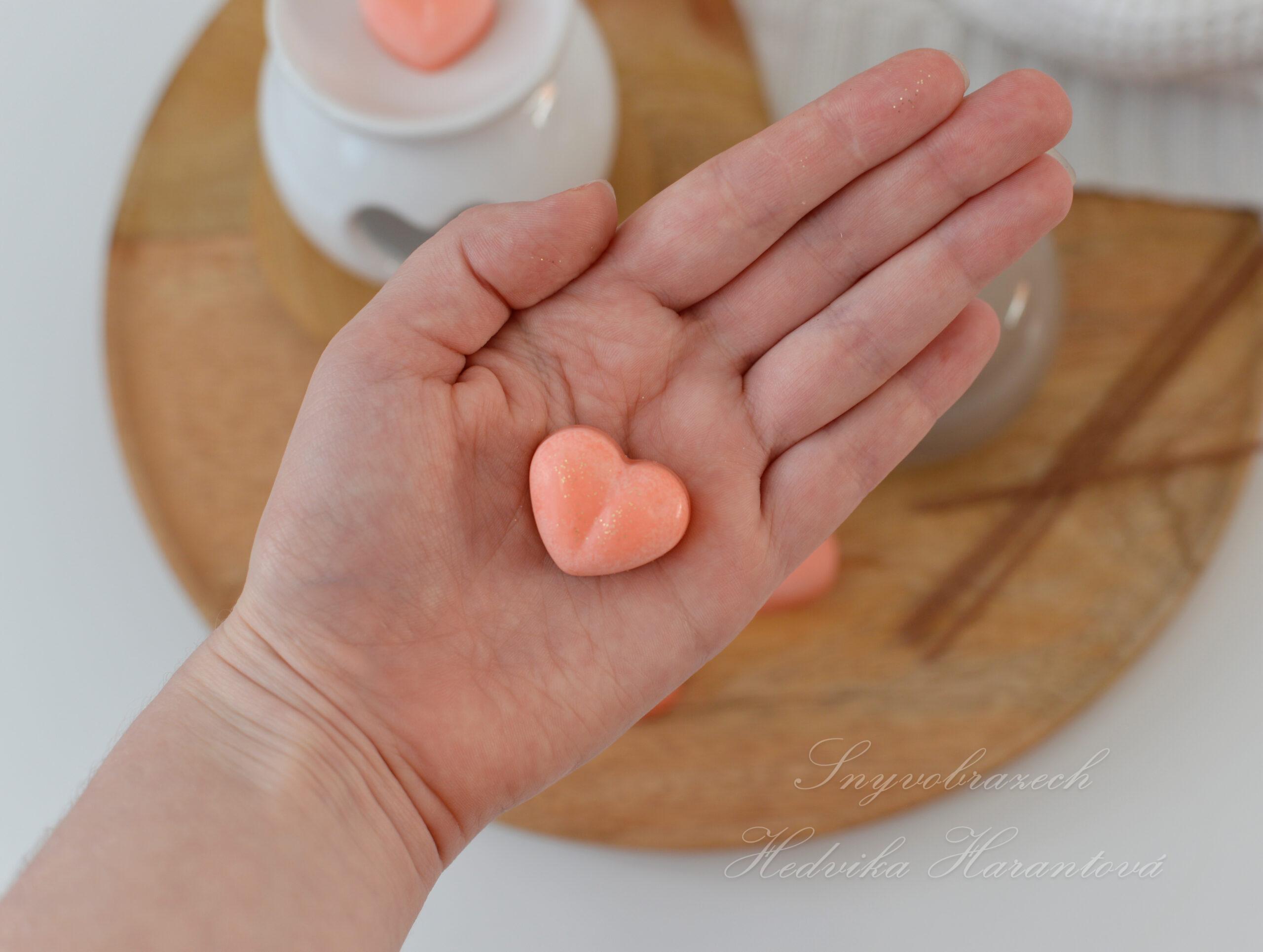 Kouzelné srdíčko s minerálem - jablečný závin