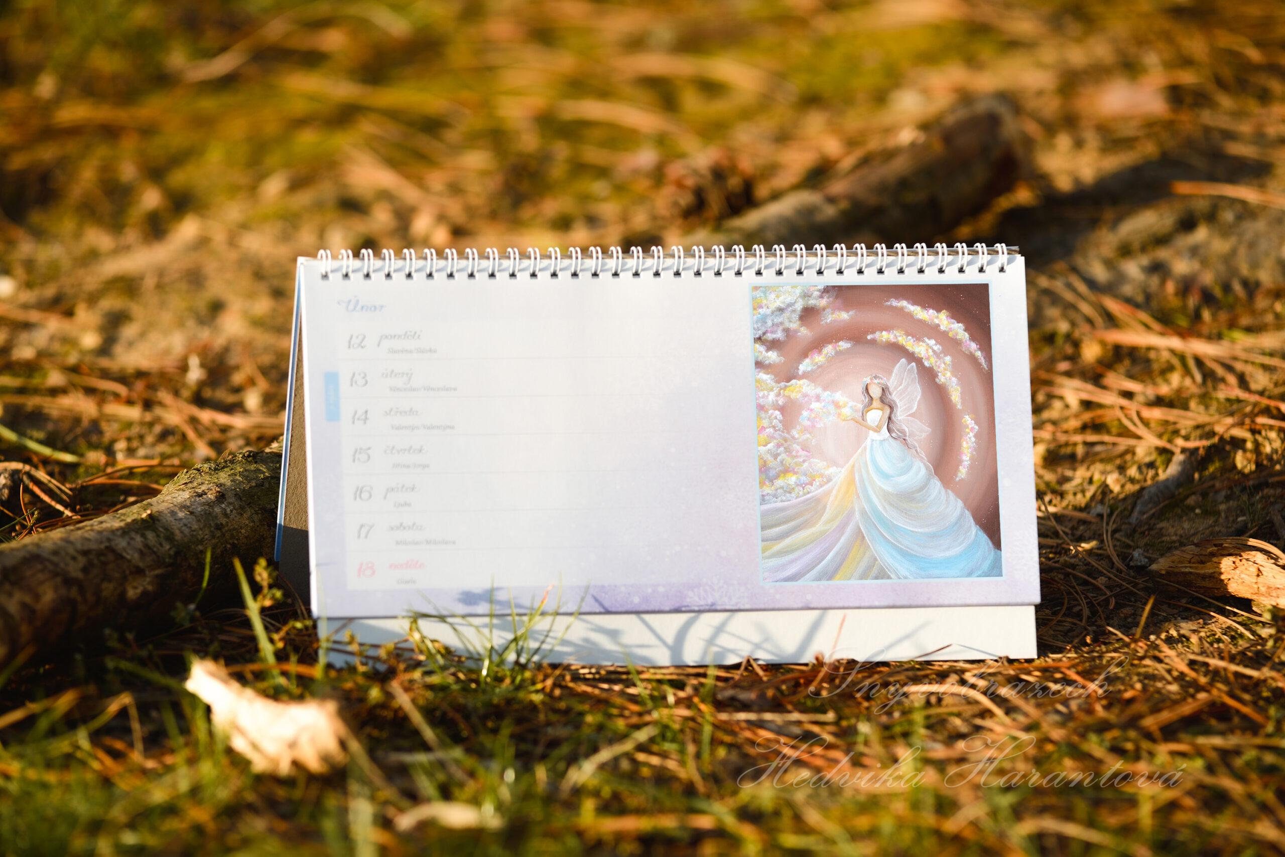 Snový stolní kalendář 2025 - Obrázek 3